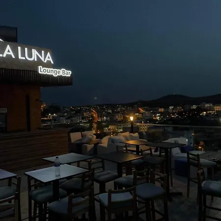 La Luna Hotel