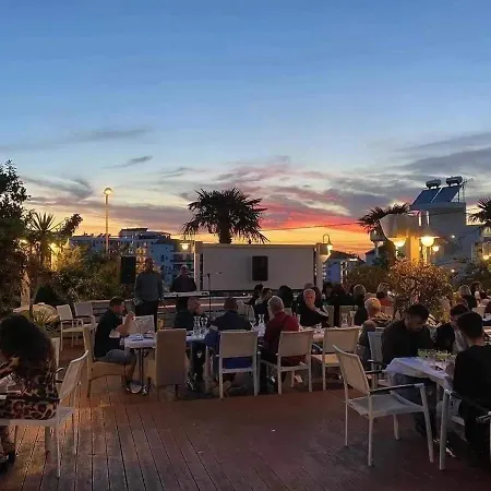 La Luna Ksamil